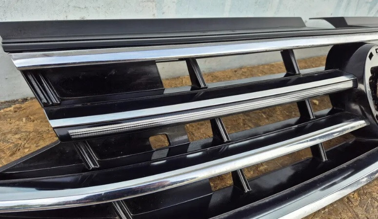 Решітка радіатора 5NN853651AH   Volkswagen Tiguan