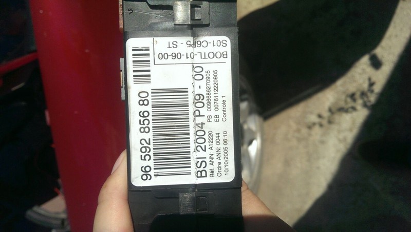 Эбу 9659285680 Citroen C3 хэтчбек 2005 г.  1.4 л бензин Ровно