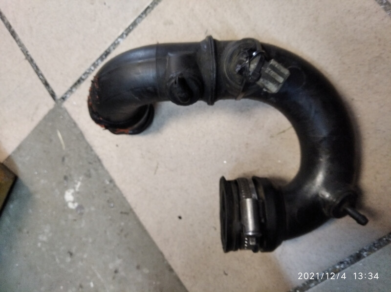 Патрубок воздушного фильтра 8200290501   Renault Clio, Renault Kangoo