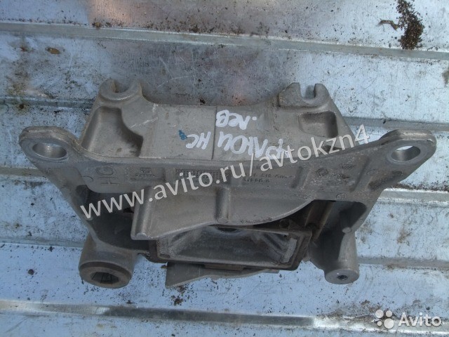 Подушка двигателя левая Renault Fluence 2013 г.  1.5 л дизель Павлоград