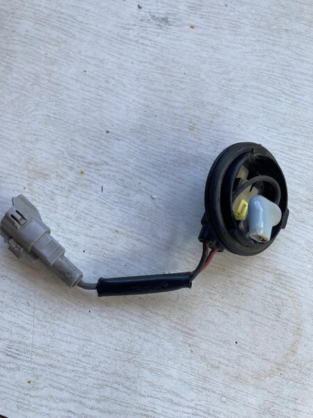 Крышка противотуманной фары Toyota Carina E  1995 2.0 Бензин 