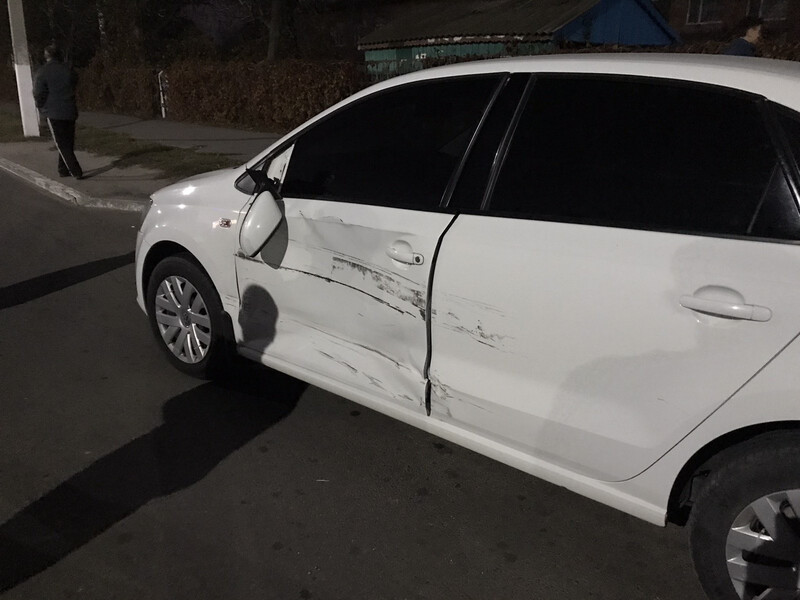 Дверь передняя Volkswagen Polo 5  2014 1.6 Бензин Умань