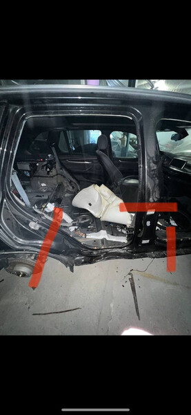 Поріг кузова BMW X5 F15 2017 3.5 Бензин 