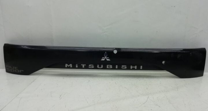 Накладка ляды Mitsubishi Pajero Sport  2004 2.5 Дизель Хмельницкий