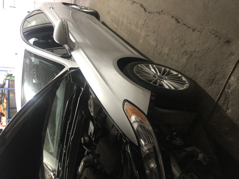 Молдинг Ford Fusion  2010 2.5 Бензин Ровно