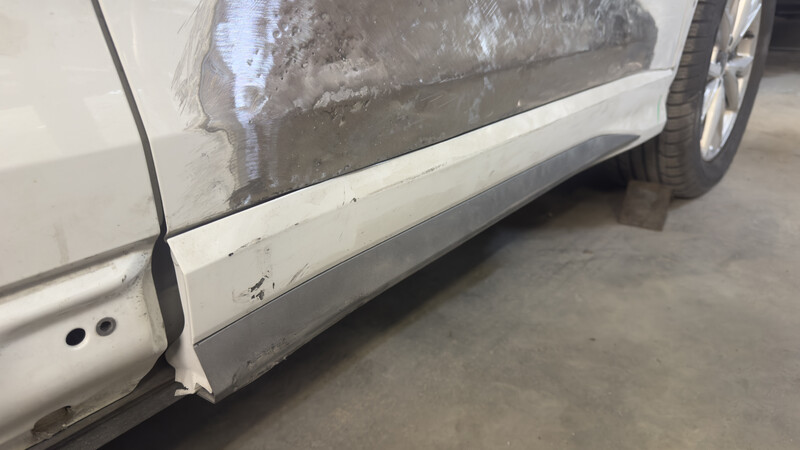 Накладка дверей Audi Q3 Sportback  2024 2.0 Бензин Одесса