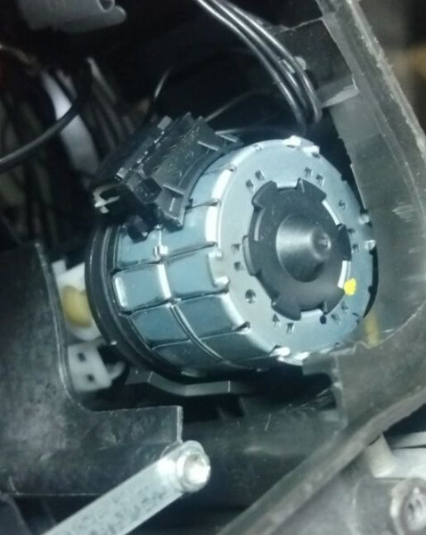 Электрокорректор фар Volkswagen Golf Plus  2006 хэтчбек 1.3 Бензин Днепр