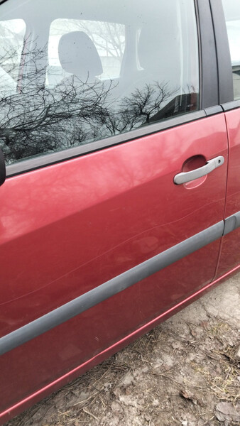 Передняя правая дверь Ford Fiesta MK6  2006 хэтчбек 1.4 Бензин Хмельницкий