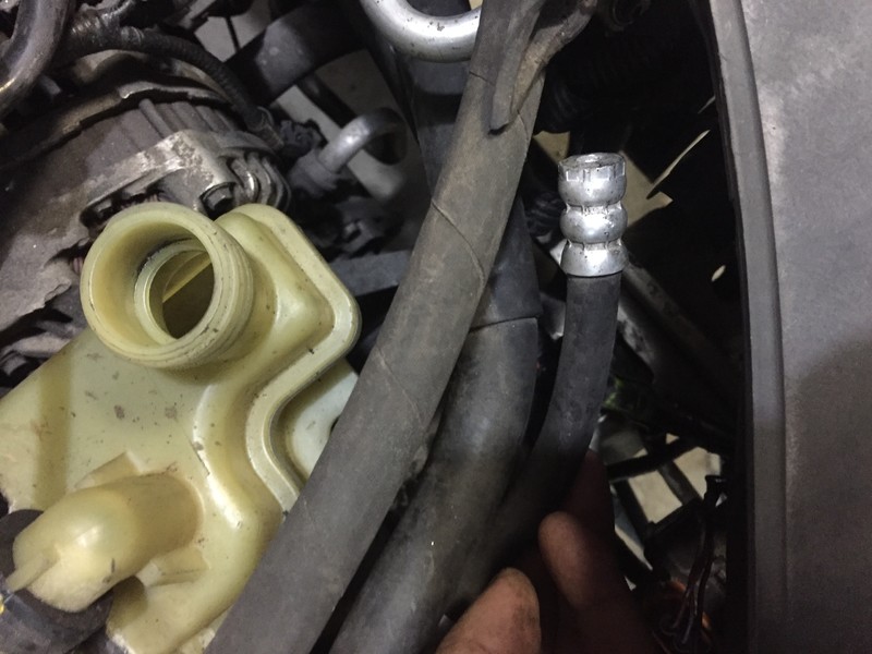 Трубка компрессора кондиционера Mazda 3 BK  2008 1.6 Бензин Черкассы