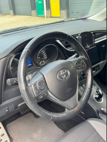 Руль Toyota Auris хэтчбек 2018 г.  1.8 л гибрид Днепр