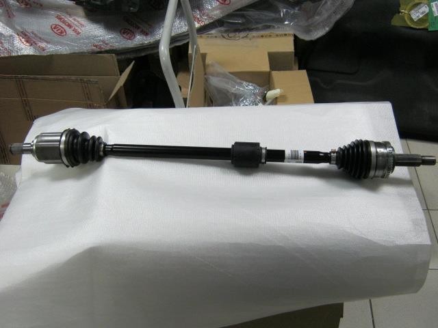 привод колеса правый 49500-1H010   Kia Cee`d