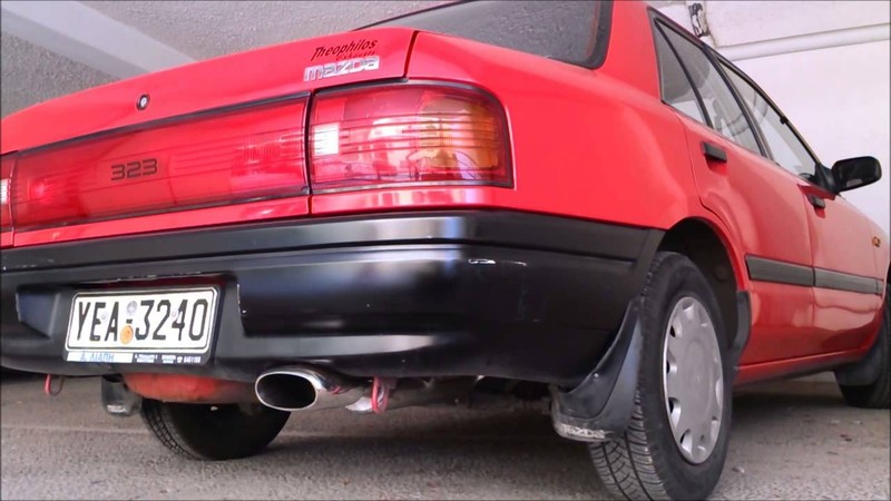 Задний катафот в крышке багажника Mazda 323  1995 1.5 Бензин Одесса