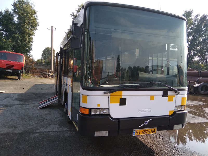 Лобовое стекло Volvo B10M  2000 5.5 Дизель Горишние Плавни
