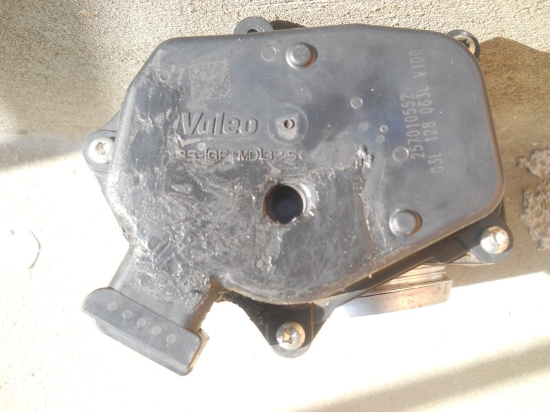 Датчик дроссельной заслонки Volkswagen Caddy 3  2011 1.6 Дизель Коломыя