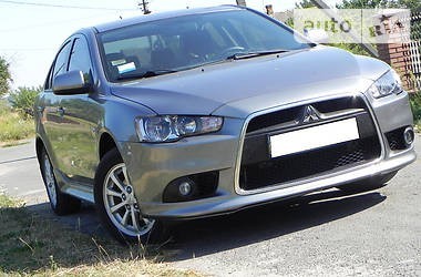 Бампер передний Mitsubishi Lancer X  2012 3.2 Бензин Запорожье