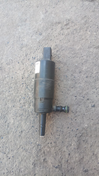 Насос омывателя фар Volkswagen Golf 4  2001 универсал 111.6 Бензин Тернополь