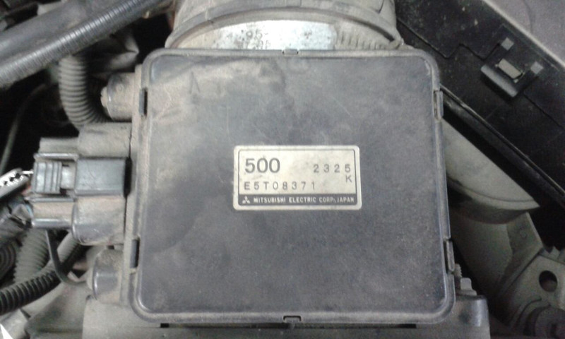 Датчик потока воздуха Mitsubishi Carisma  2002 1.6 Бензин Одесса