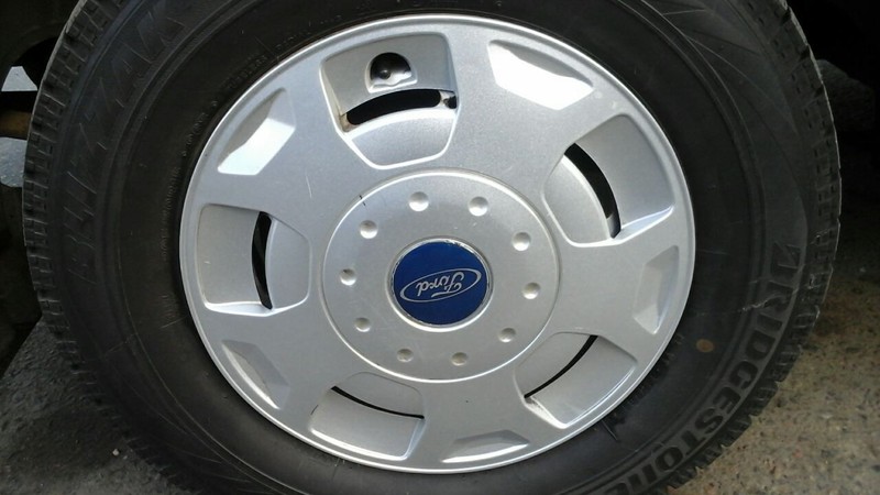 Колпаки на колеса бу оригінальні (2 шт) r15 Ford Transit  2007 2.2 Дизель Львов