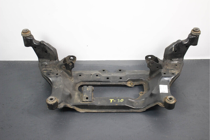 Передній підрамник Nissan X-Trail T30 2004 р.  2.2 л дизель