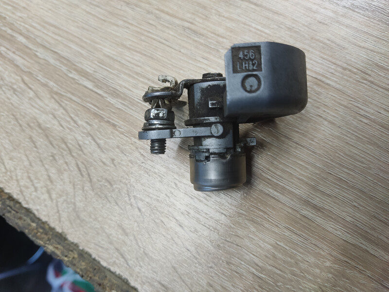 Лічинна дверей Kia Rio 2 2010 г.  1.4 л бензин Киев