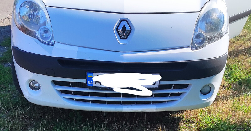 Бампер передний Renault Kangoo 2011 г.  1.5 л дизель