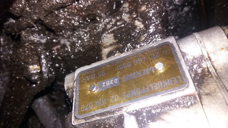 Сальник ГУР Mercedes-Benz E-Class  1992 универсал 2.3 Бензин Окны