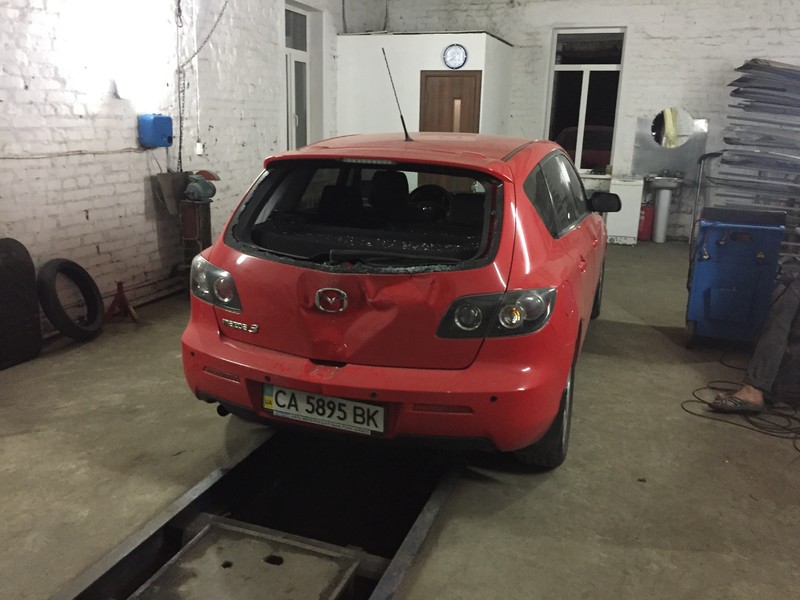 Крышка багажника Mazda 3 BK  2008 1.6 Бензин Умань