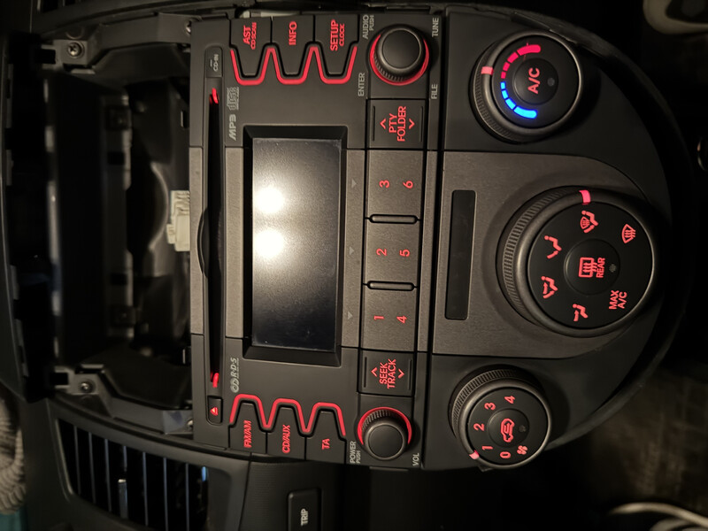 Штатная магнитола Kia Soul  2009 хэтчбек 1.6 Дизель Харьков