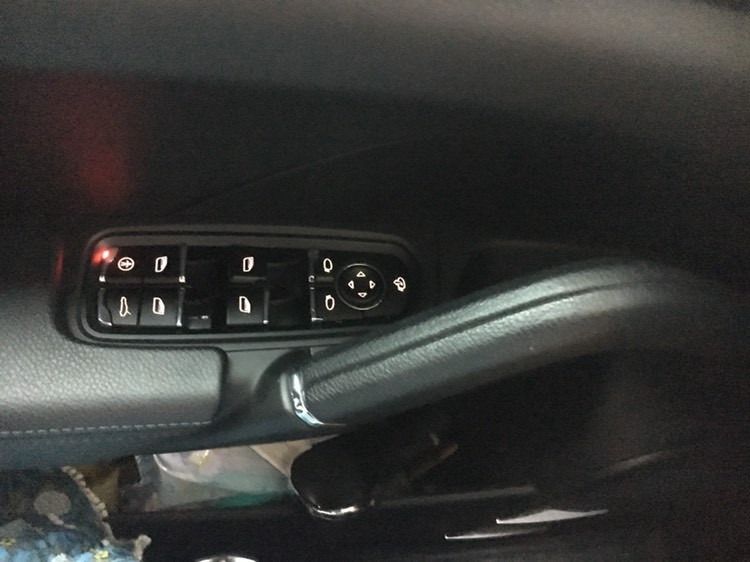 Блок управления водительской двери Porsche Cayenne 2011 г.  3.0 л дизель Ровно