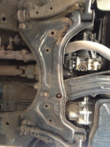 Передний подрамник Toyota Rav 4 универсал 1996 г.  2.0 л бензин Киев