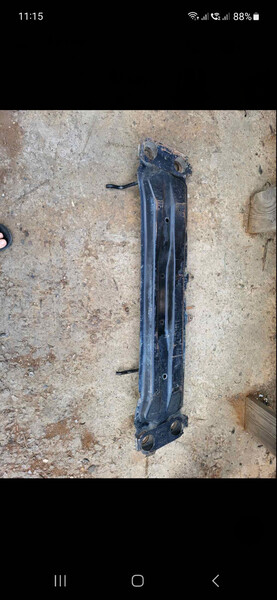 Траверса КПП Suzuki Grand Vitara  2007 2.0 Бензин Киев