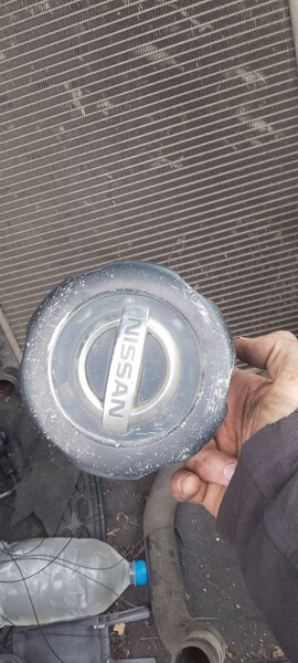 Колпак ступицы колеса Nissan Terrano II  1998 2.4 Бензин Киев