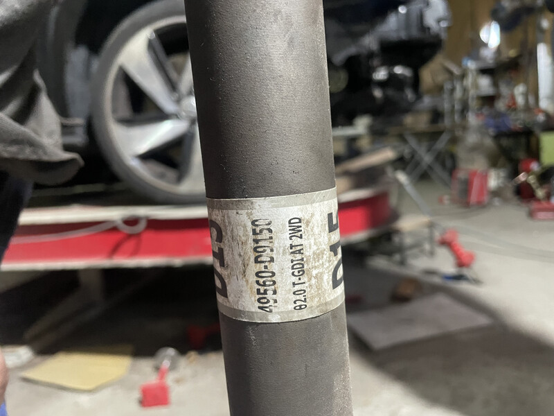 Полуось правая в сборе 49560-D9150   Kia Sportage