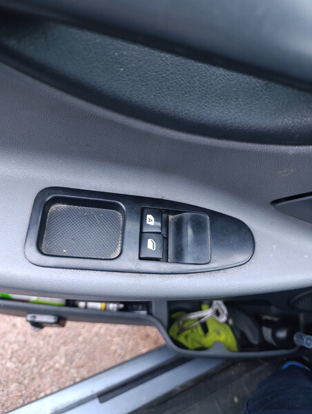 Блок керування склопідіймачем лівий Peugeot Expert  2008 2.0 Дизель Славутич