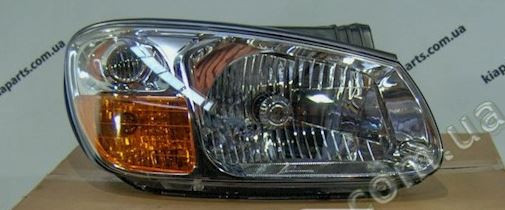 Галогенная фара правая 92102 2F520   Kia Cerato