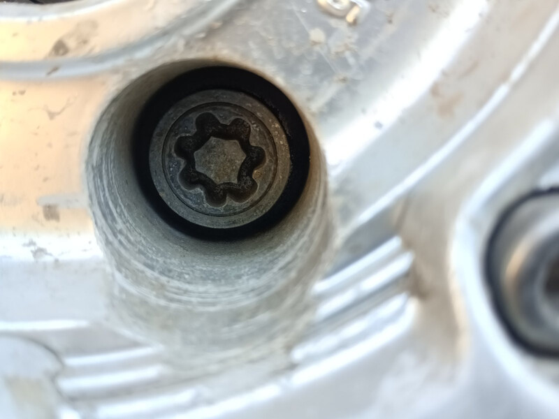 Секрет болта колеса Audi A6 allroad quattro  2005 универсал 3.6 Бензин 