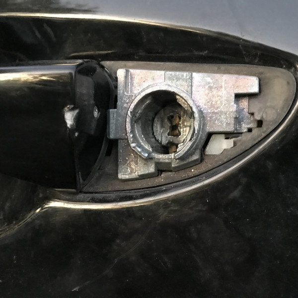 Наружный замок двери водителя Hyundai Veloster  2013 хетчбек 1.6 Бензин 