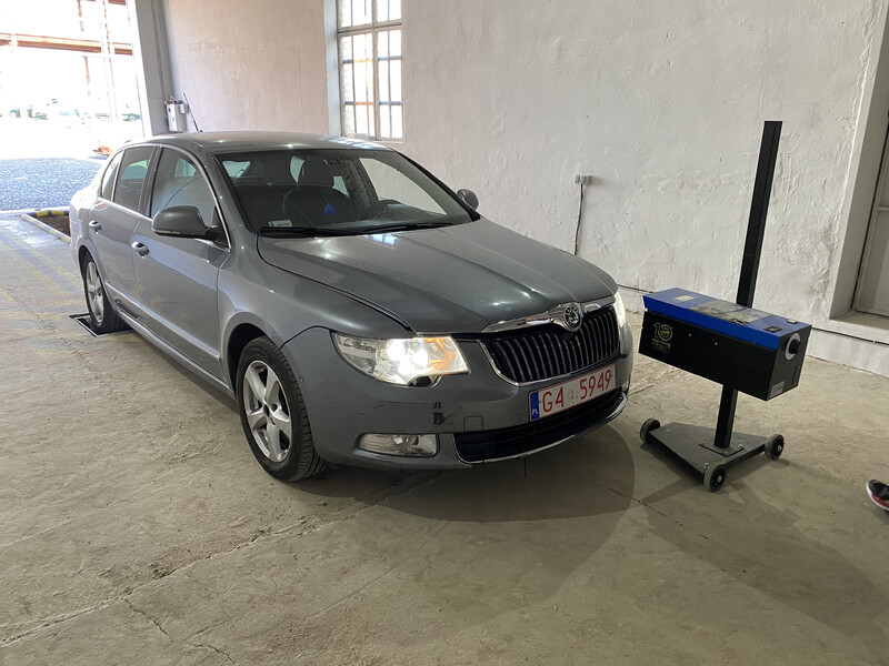 Форсунка омывателя фары правая Skoda Superb  2008 хэтчбек 1.8 Бензин Луцк