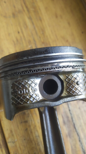 Поршень 0628R7   Citroen C4, Peugeot 307, Peugeot 407