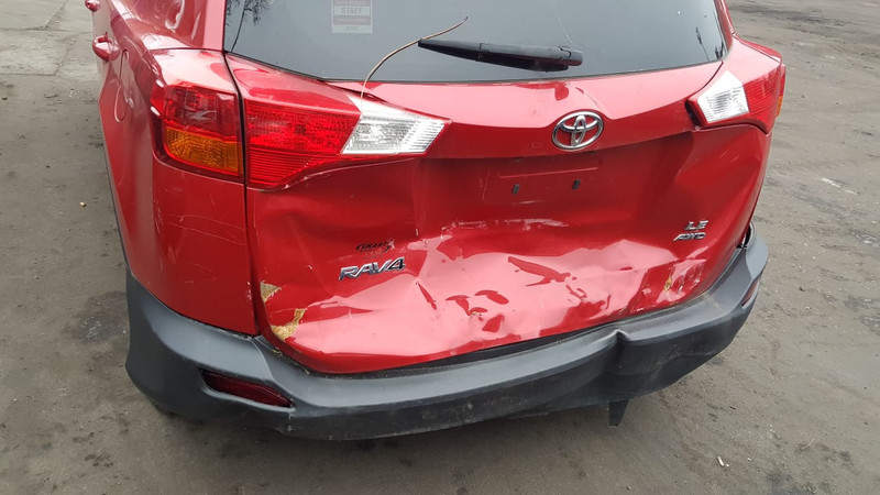 Дверь багажника 670050R090   Toyota RAV4