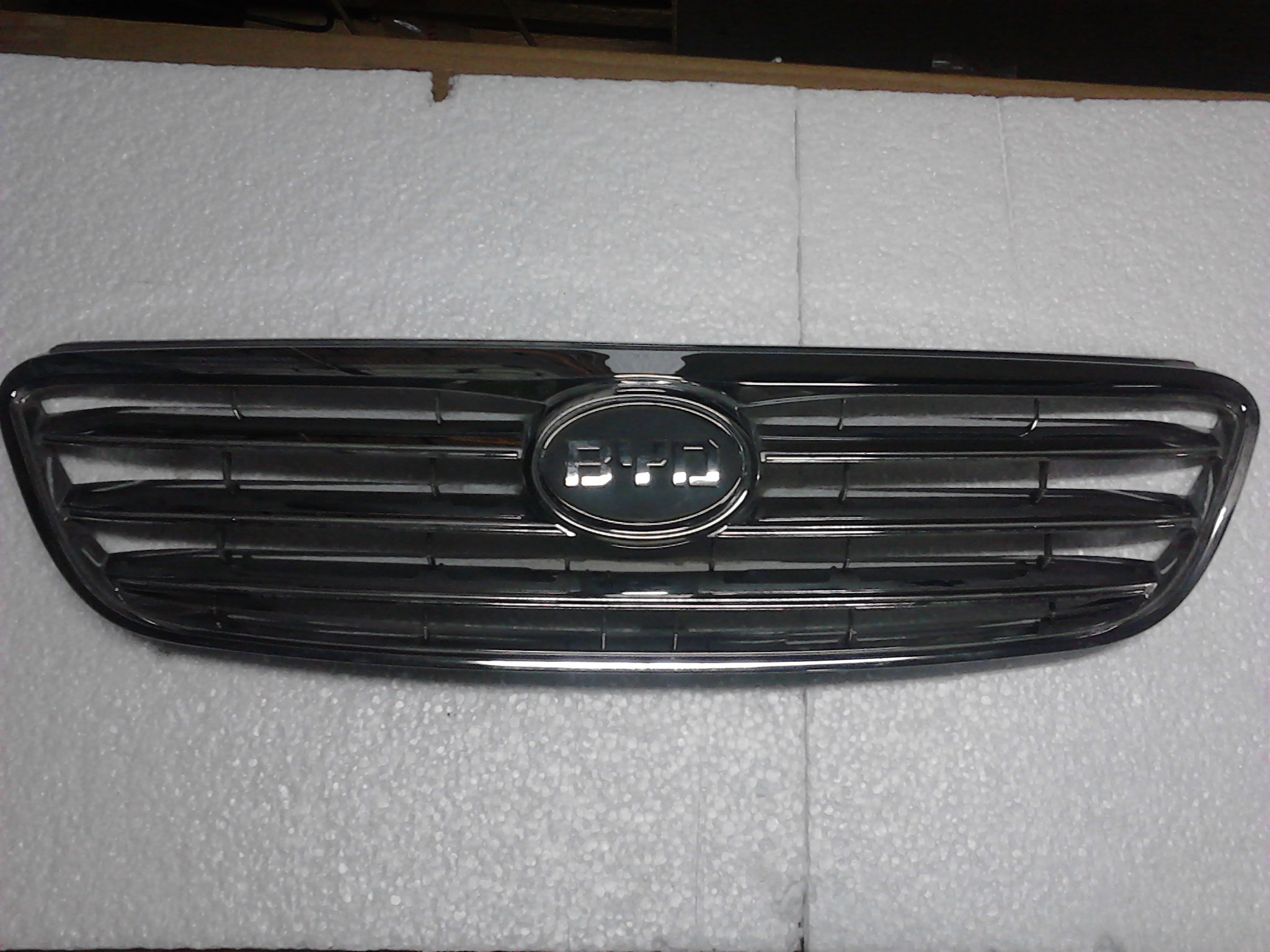 Решотка радиатора BYD F3  2012 1.5 Бензин Днепропетровск