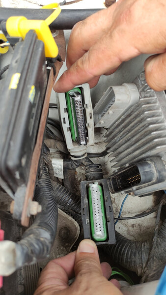 Блок управления (мозги) Chevrolet Aveo  2009 1.5 Бензин 