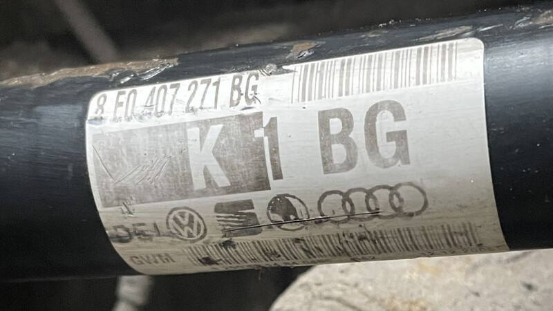 Привод Audi A4 B7 универсал 2006 г.  2.0 л бензин Першотравенск