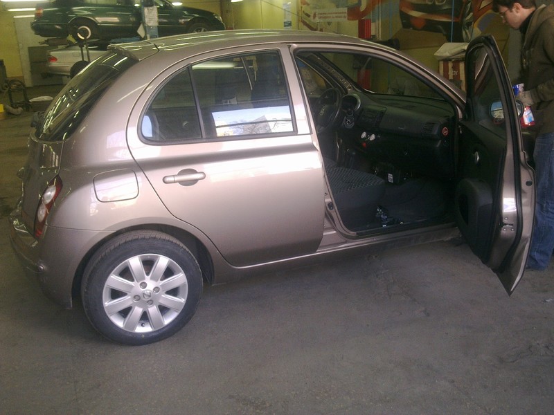 Дверь задняя правая голая Nissan Micra K12 хэтчбек 2006 г.  1.4 л бензин Киев