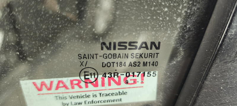 Скло дверей ліве переднє Nissan Rogue  2019 2.0 Бензин 