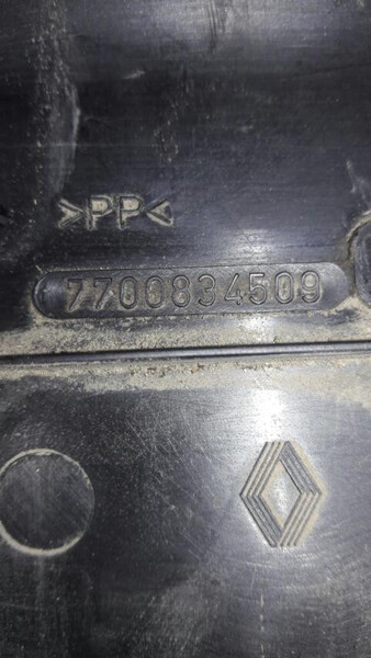 Блок запобіжників Renault 19 хетчбек 1993 р.  1.7 л бензин