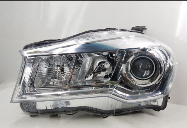 Фара ліва галогенна Suzuki SX4  2019 хэтчбек 1.6 Бензин Сумы