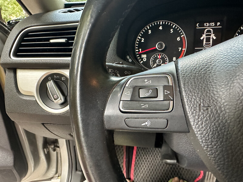 Накладка на руль Volkswagen Passat B7  2012 2.5 Бензин 