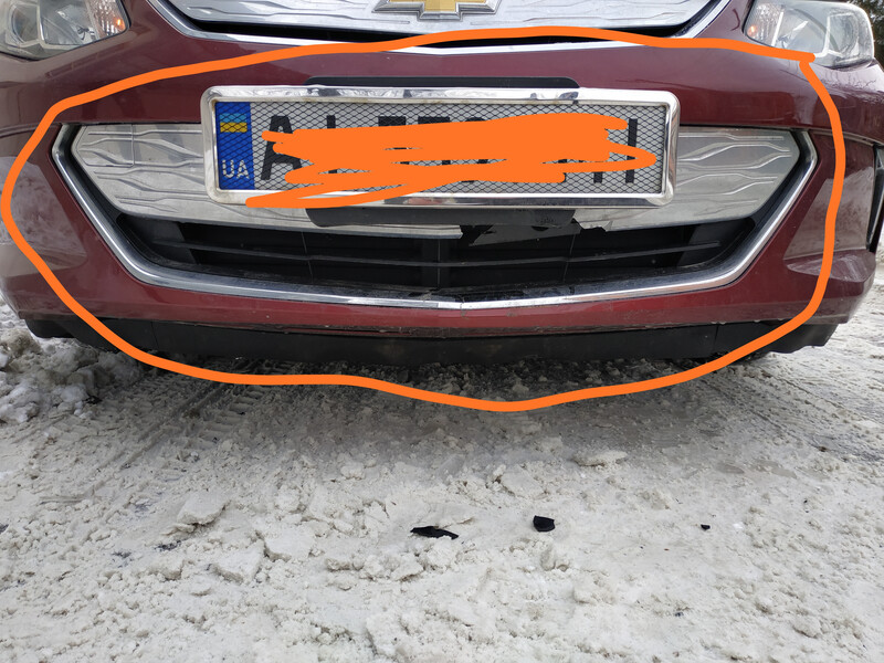Нижня решітка радіатора Chevrolet Volt хэтчбек 2016 г.  1.5 л гибрид Киев