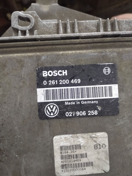 Электронный блок управления двигателем Volkswagen Passat B4  1994 Ольшаны